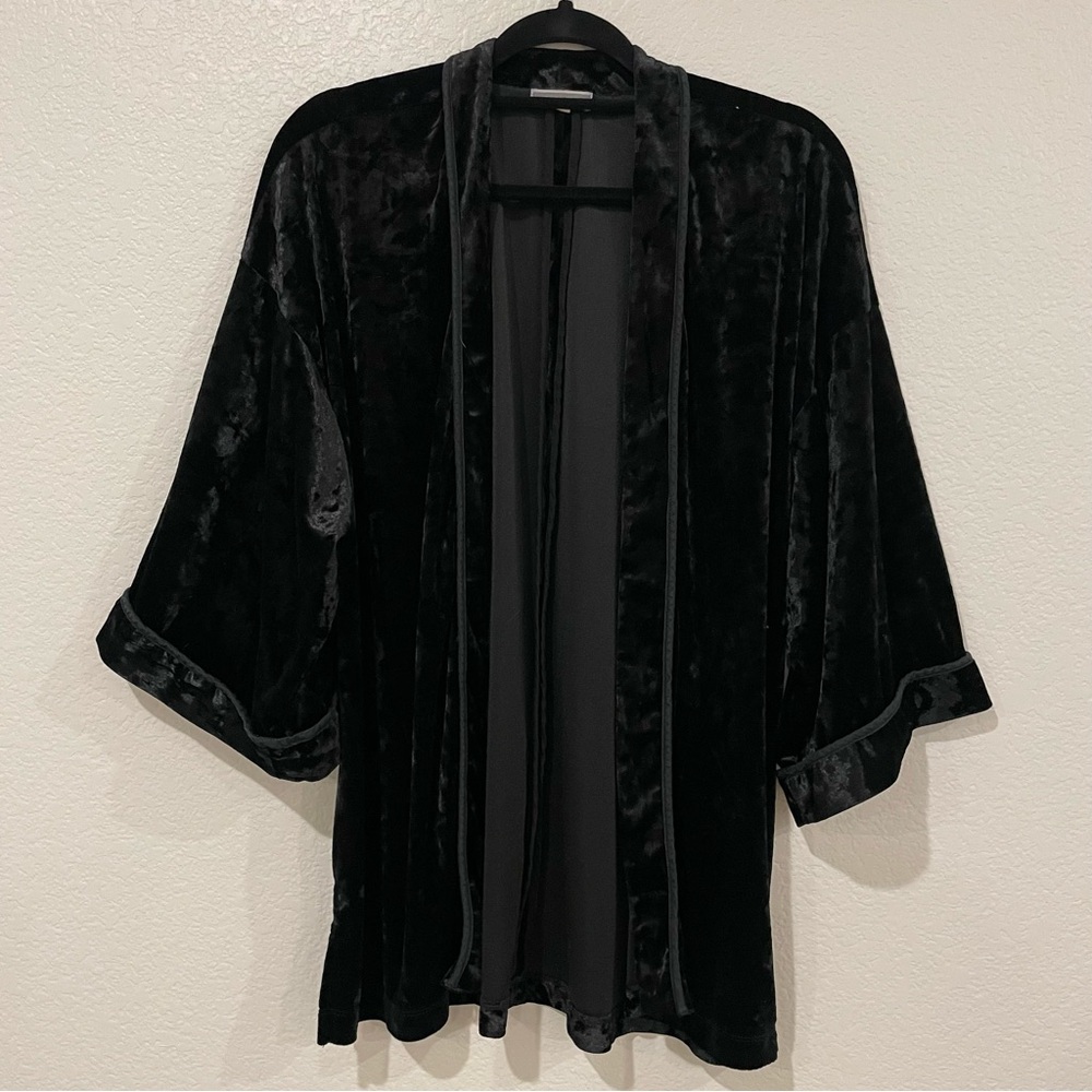 PLEIONE • Crushed Black Velvet Kimono • Medium